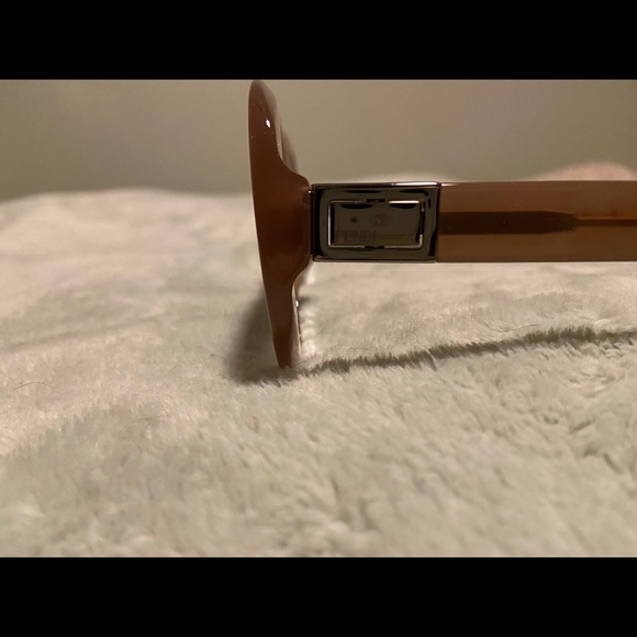 Sunglasses - Picture 3 of 4